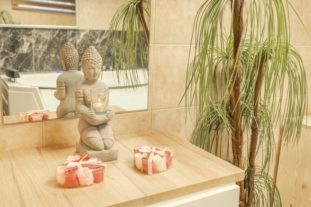 Wellness Studio! Finnish Sauna, Whirlpool, Gym & More! Prága Kültér fotó