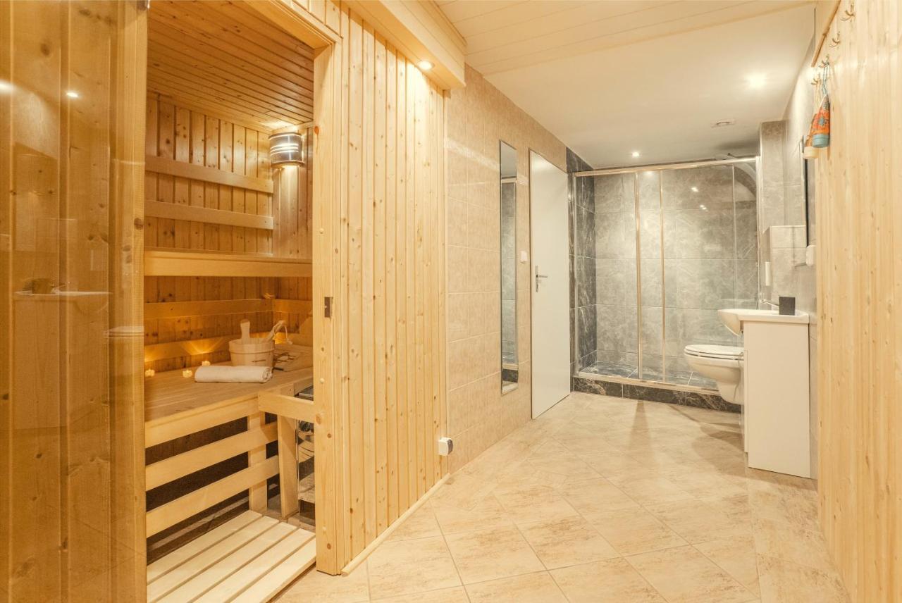 Wellness Studio! Finnish Sauna, Whirlpool, Gym & More! Prága Kültér fotó