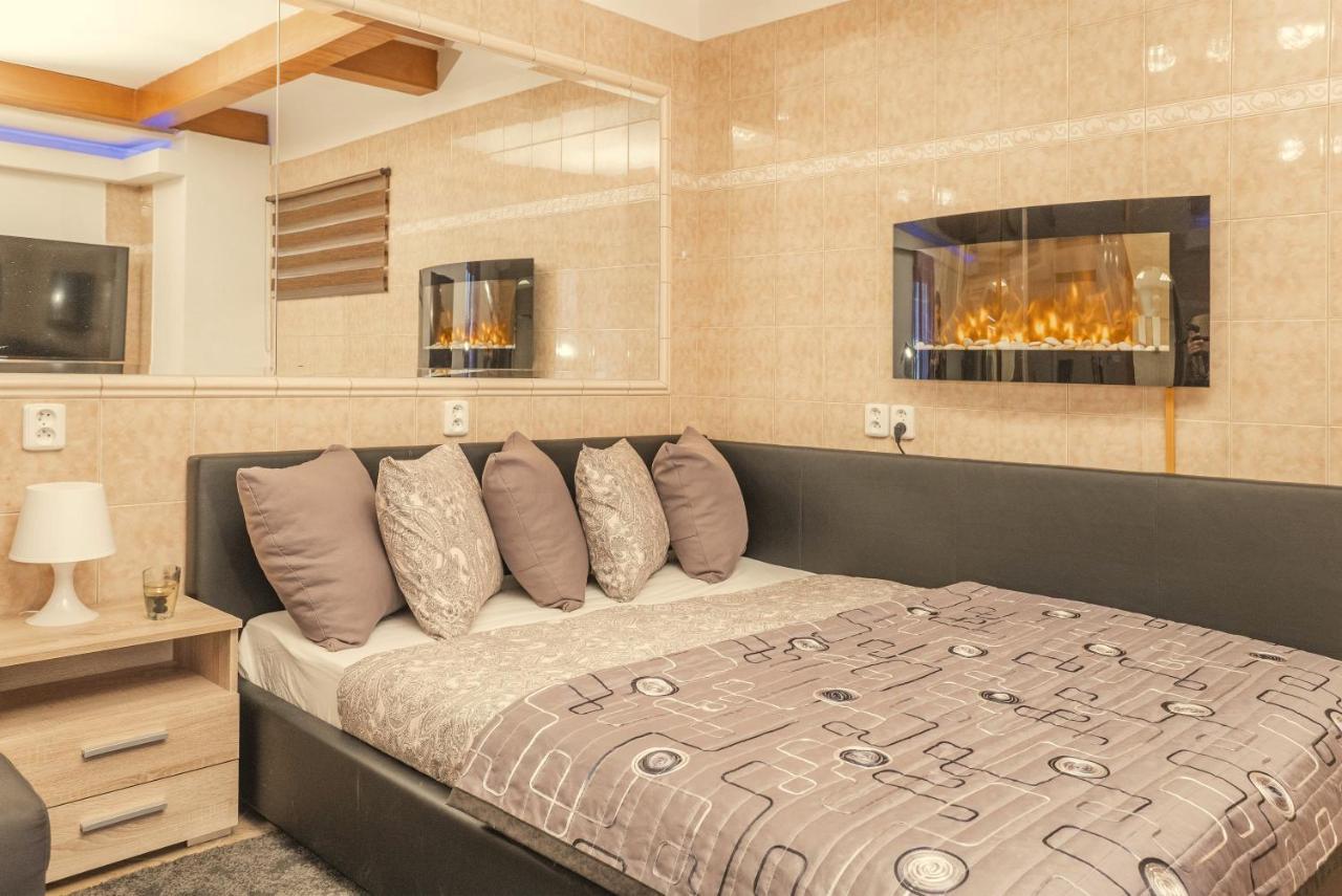 Wellness Studio! Finnish Sauna, Whirlpool, Gym & More! Prága Kültér fotó