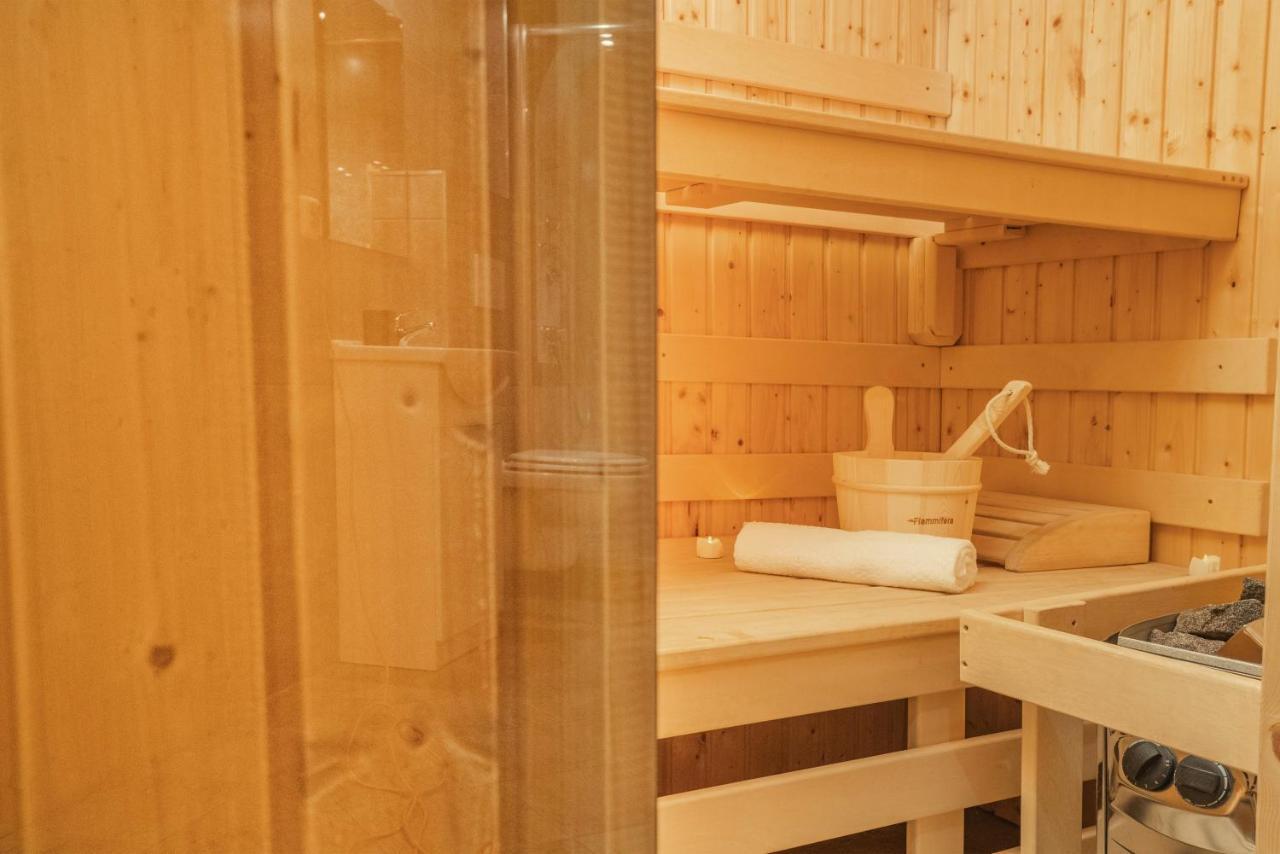 Wellness Studio! Finnish Sauna, Whirlpool, Gym & More! Prága Kültér fotó